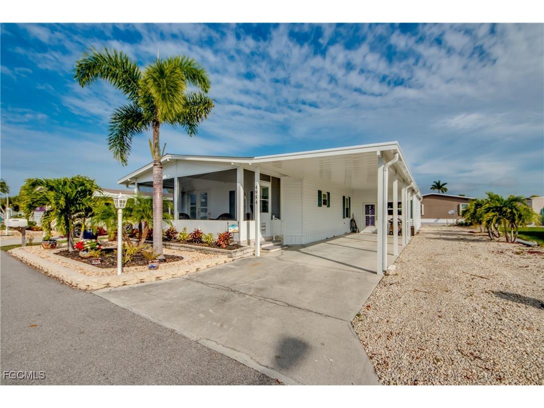 4954 Needlefish Lane Saint James City FL 33956 2025005020 image1