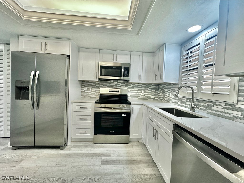 4955 Pepper Circle #B-204 Naples FL 34113 225027995 image1