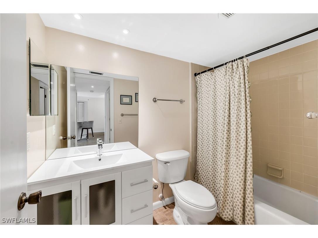 4955 Pepper Circle #B106 Naples FL 34113 226009878 image21