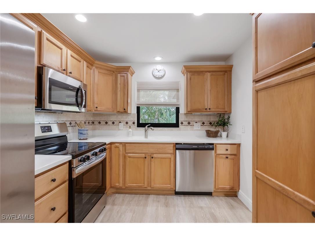 4955 Pepper Circle #B208 Naples FL 34113 225079033 image7