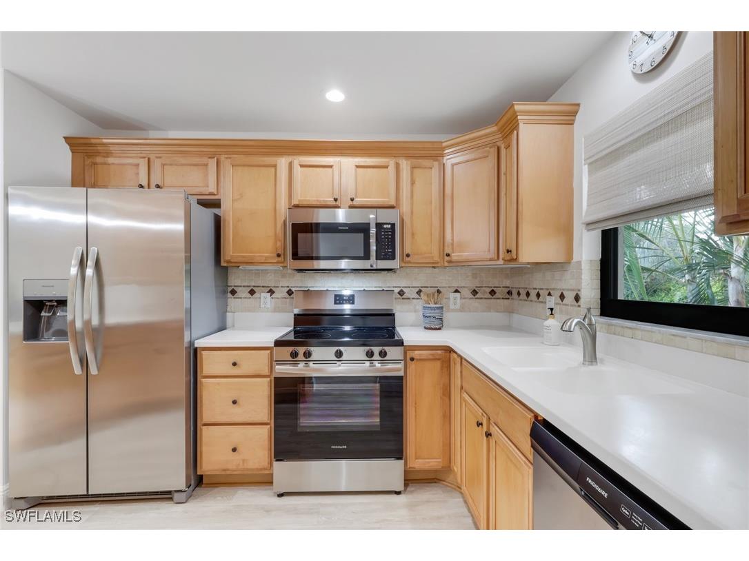 4955 Pepper Circle #B208 Naples FL 34113 225079033 image8