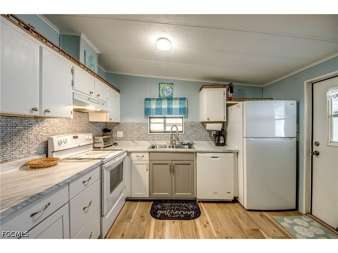 4955 Porky Lane Saint James City FL 33956 2026015655 image9