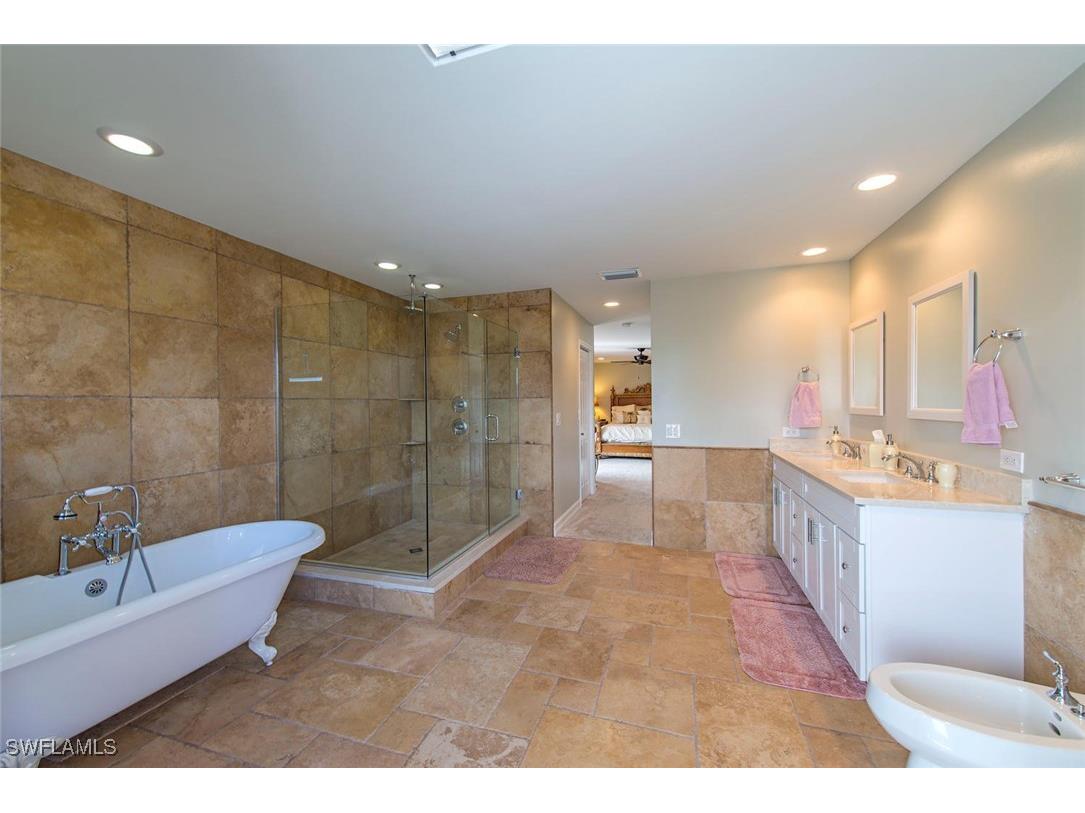 496 Flamingo Avenue Naples FL 34108 225073902 image8