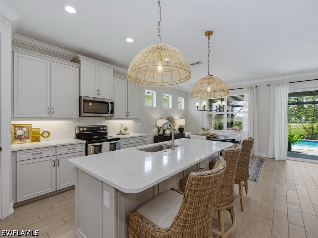 496 Polihale Way Naples FL 34114 226015916 image1