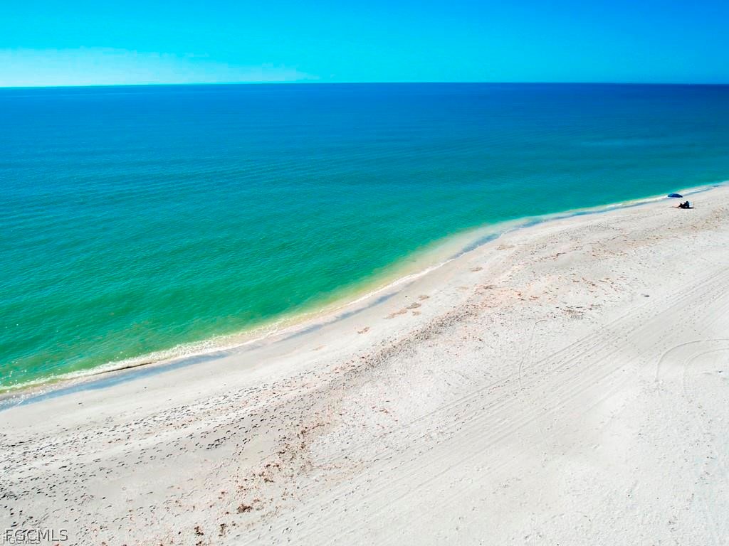 4960 Joewood Drive Sanibel FL 33957 2026006468 image1