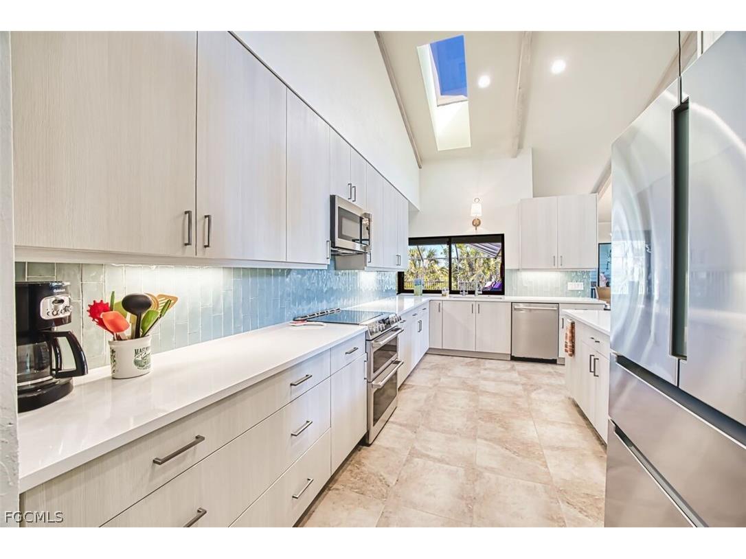 4960 Joewood Drive Sanibel FL 33957 2026006468 image13