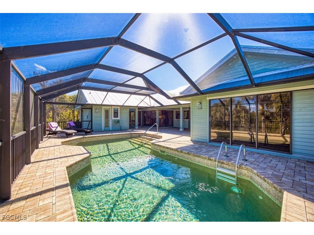 4960 Joewood Drive Sanibel FL 33957 2026006468 image17