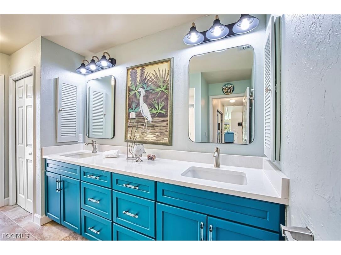 4960 Joewood Drive Sanibel FL 33957 2026006468 image39