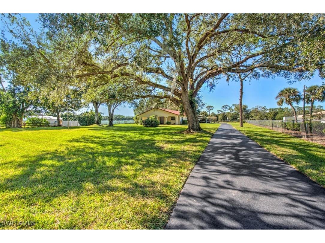 4960 Neal Road Fort Myers FL 33905 224095263 image1