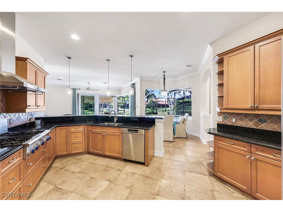 4963 Rustic Oaks Circle Naples FL 34105 225083639 image11