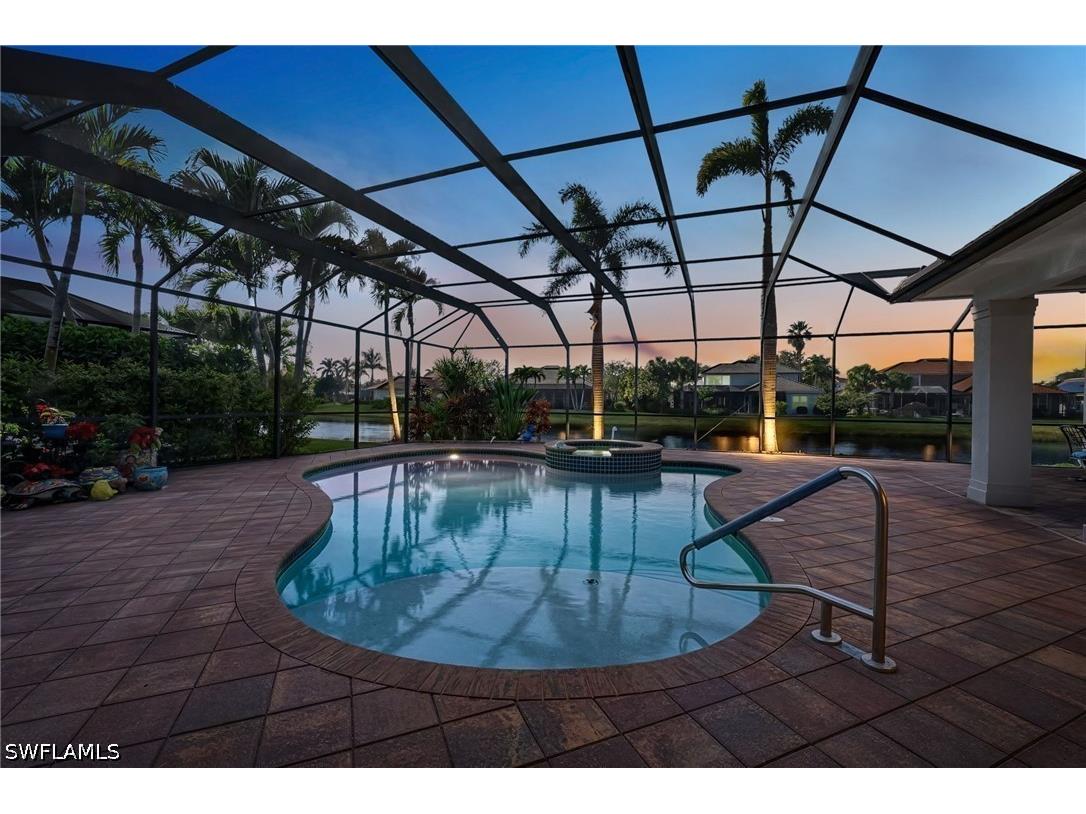 4967 Rustic Oaks Circle Naples FL 34105 226003101 image1