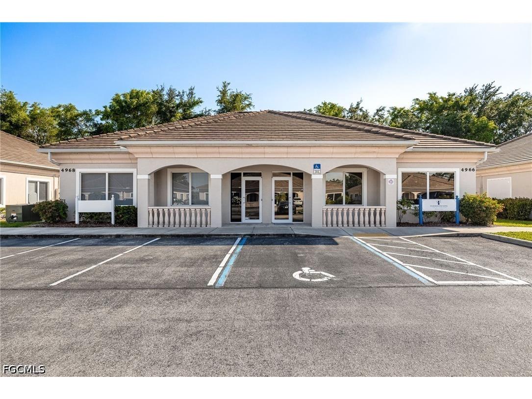 4968 Royal Gulf Circle Fort Myers FL 33966 2026020327 image1