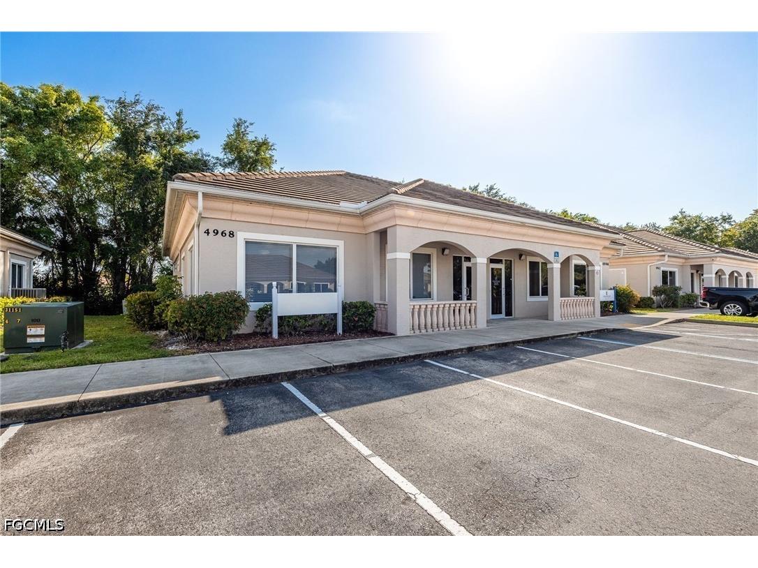 4968 Royal Gulf Circle Fort Myers FL 33966 2026020327 image3