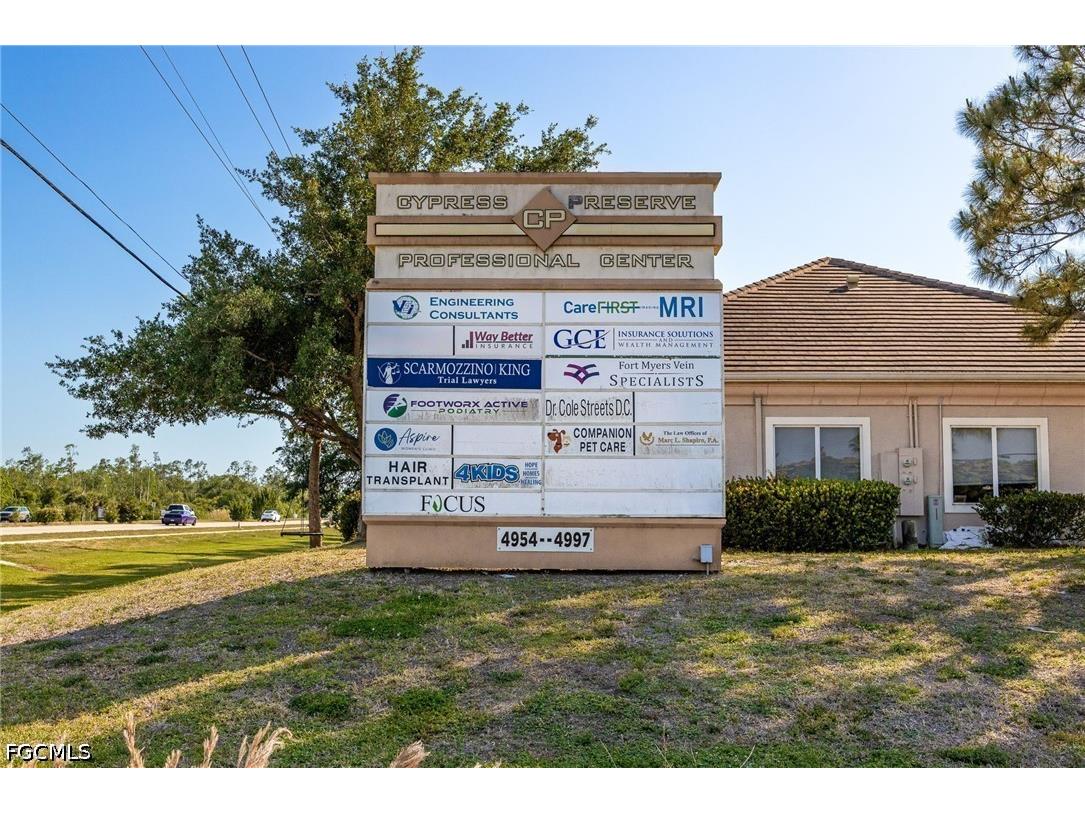 4968 Royal Gulf Circle Fort Myers FL 33966 2026020327 image32