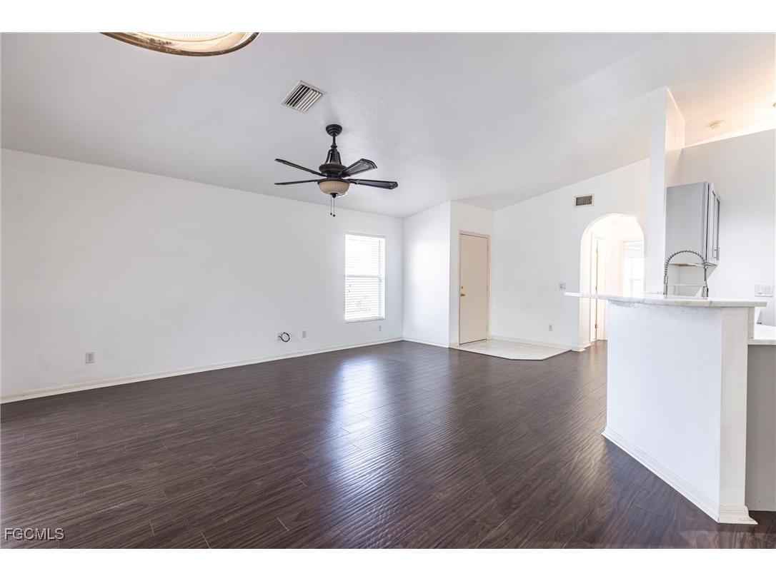 497 Bethany Village Circle Lehigh Acres FL 33936 2025019806 image2