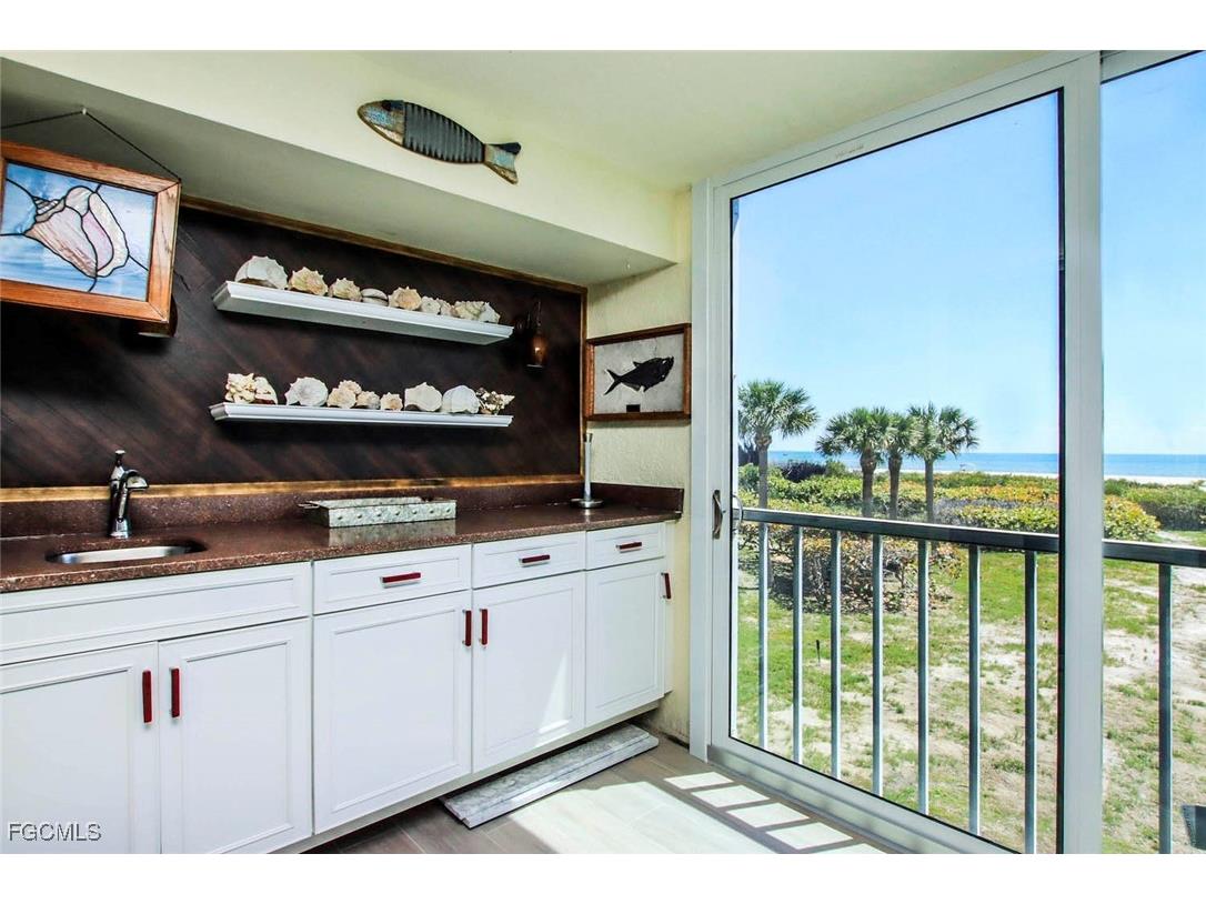 497 E Gulf Drive #4 Sanibel FL 33957 2025021457 image15
