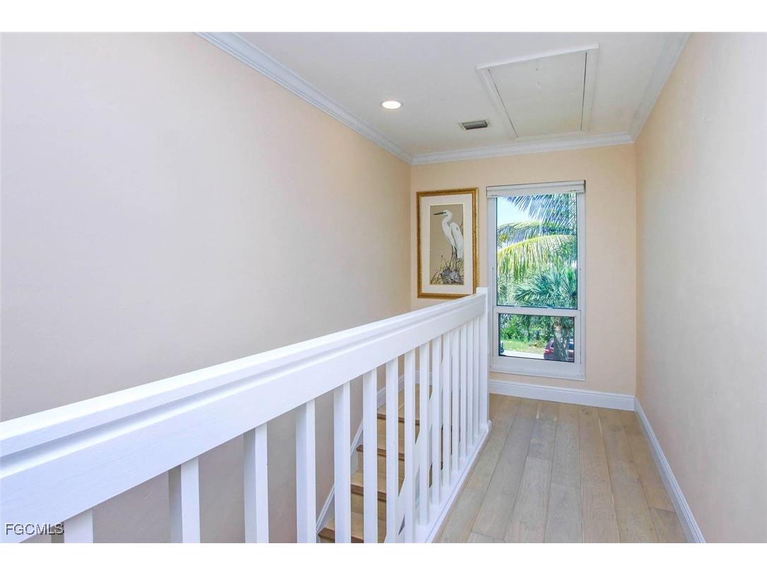 497 E Gulf Drive #4 Sanibel FL 33957 2025021457 image16