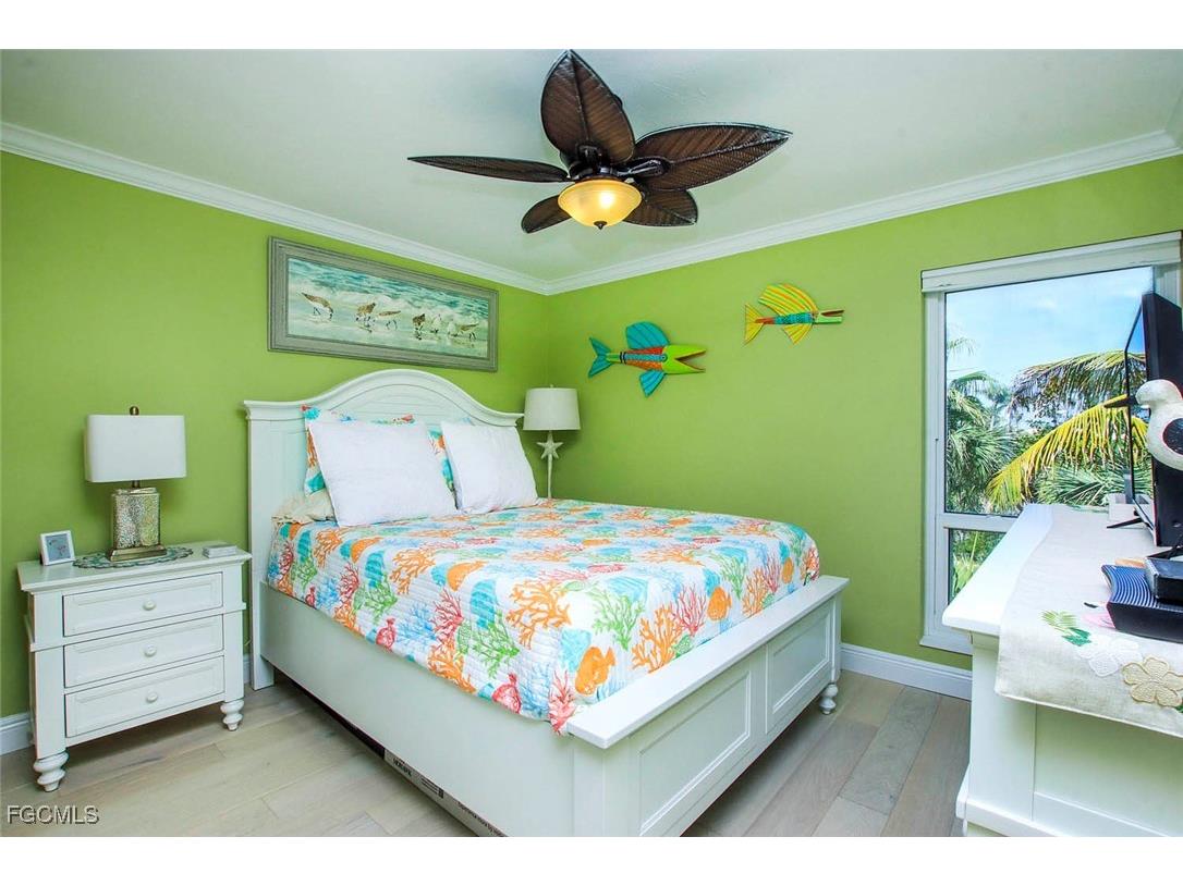 497 E Gulf Drive #4 Sanibel FL 33957 2025021457 image17