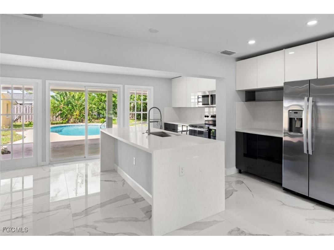 4970 Riverside Drive Estero FL 33928 2025019469 image11