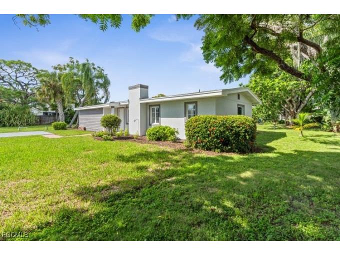 4970 Riverside Drive Estero FL 33928 2025019469 image25