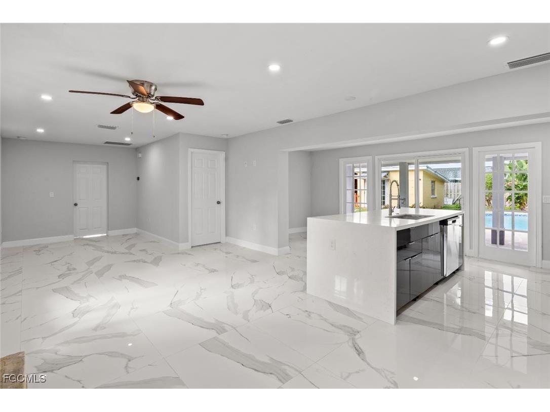 4970 Riverside Drive Estero FL 33928 2025019469 image7