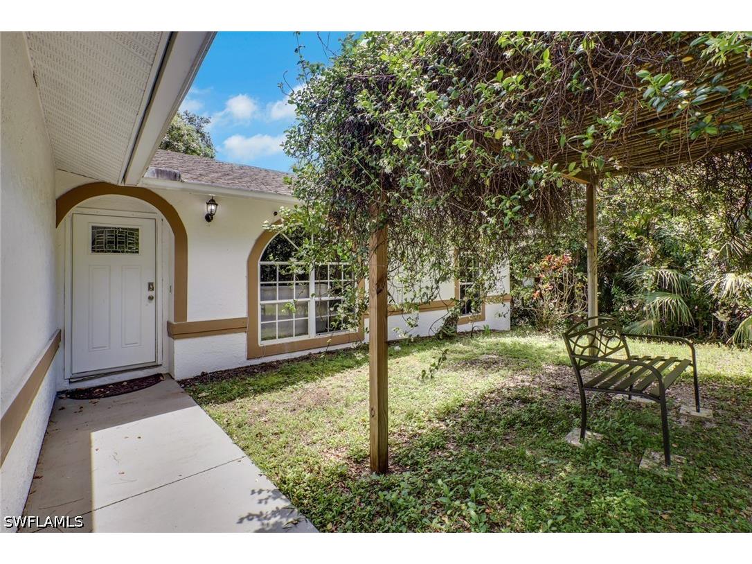 4974 Hawthorn Woods Way Naples FL 34116 226017947 image5