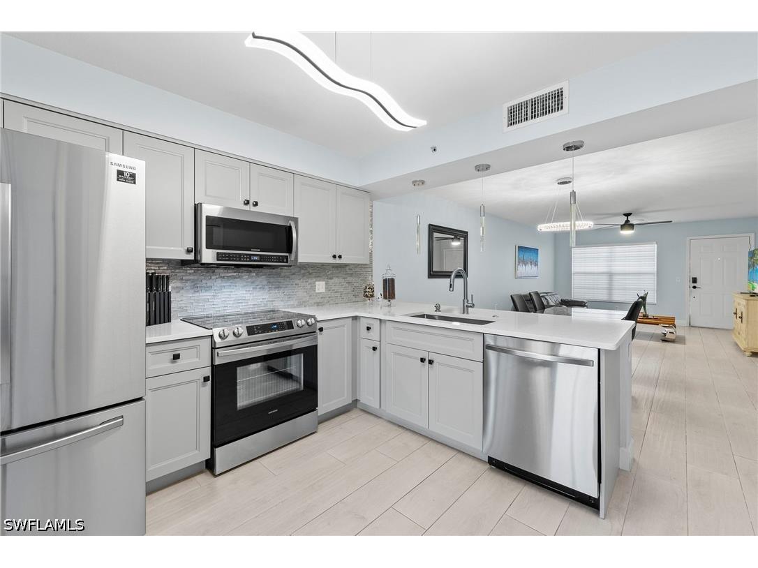 4975 Sandra Bay Drive #103 Naples FL 34109 226017804 image3