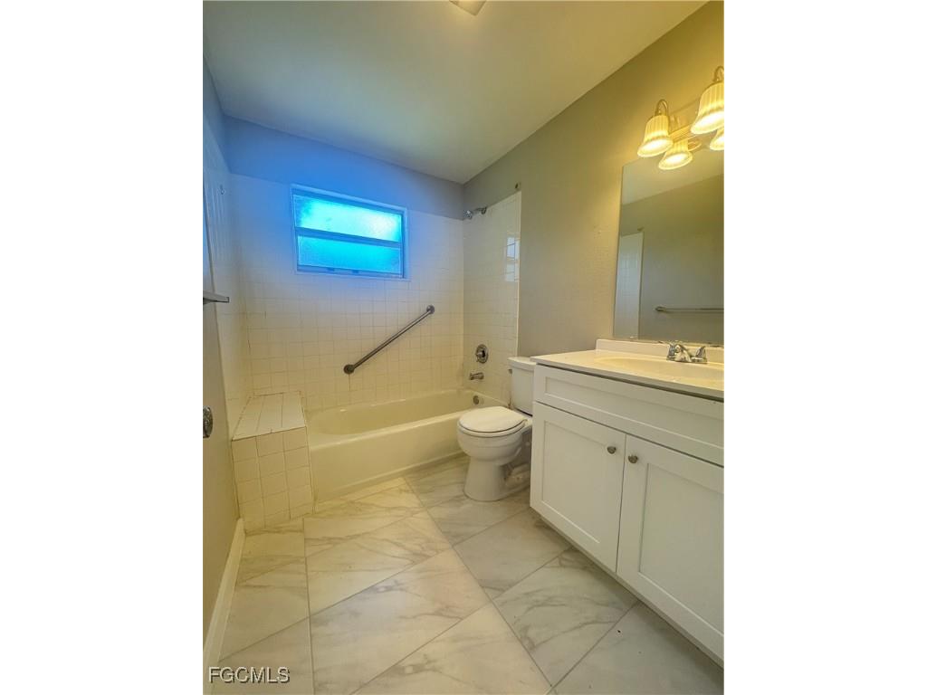 4976 Howard Street Fort Myers FL 33905 2025012634 image13