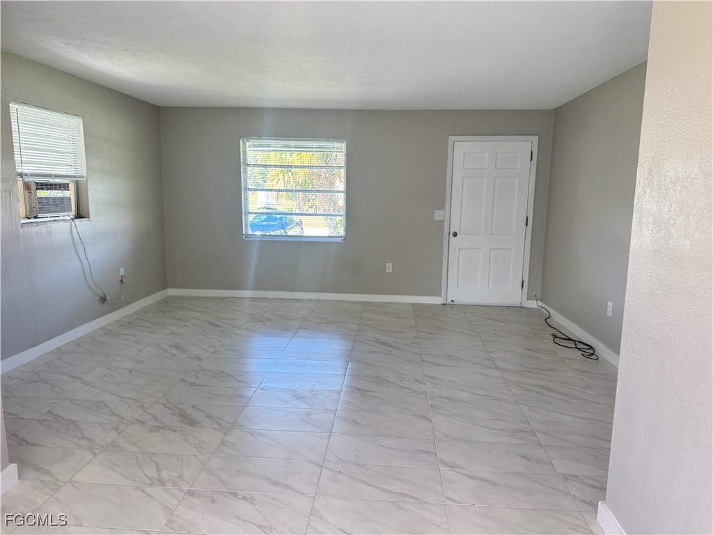 4976 Howard Street Fort Myers FL 33905 2025012634 image5