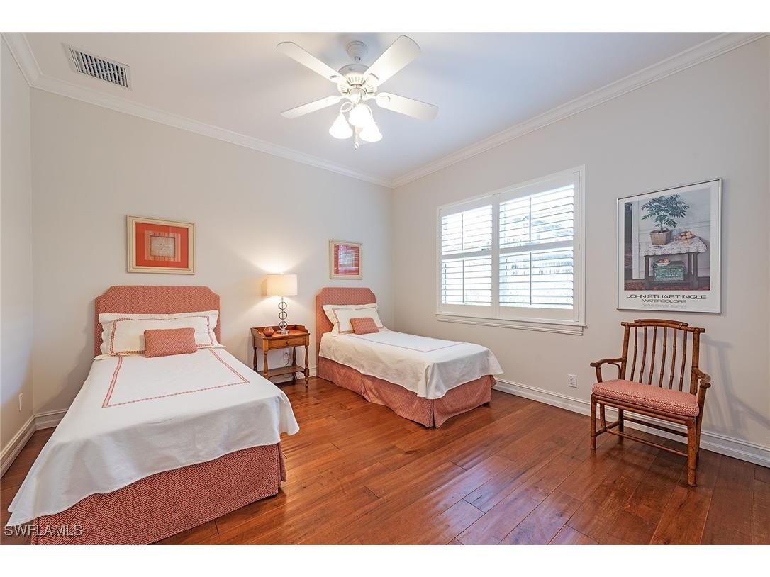 4980 Rustic Oaks Circle Naples FL 34105 224066250 image10