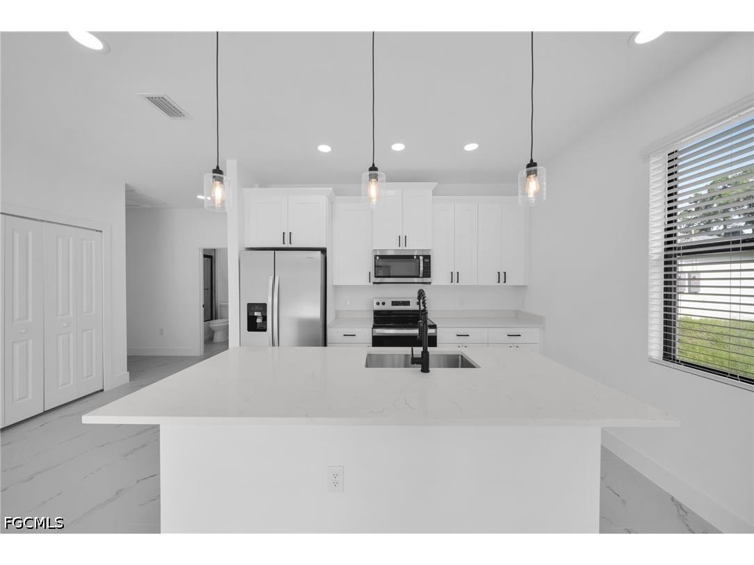 4982 Fairway Ct Lehigh Acres FL 33973 2026025917 image11