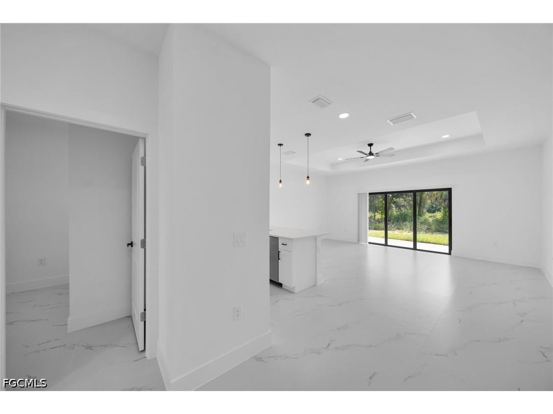 4982 Fairway Ct Lehigh Acres FL 33973 2026025917 image3