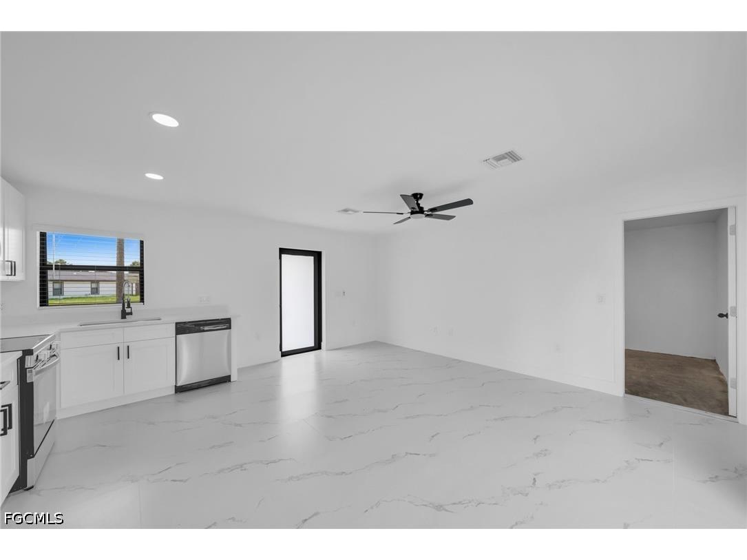 4984 Fairway Court #4984 Lehigh Acres FL 33973 2026023748 image4