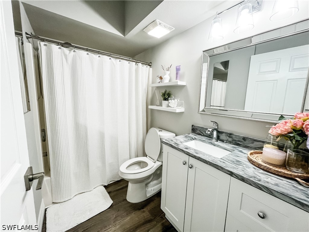4985 Sandra Bay Drive #203 Naples FL 34109 226022975 image12