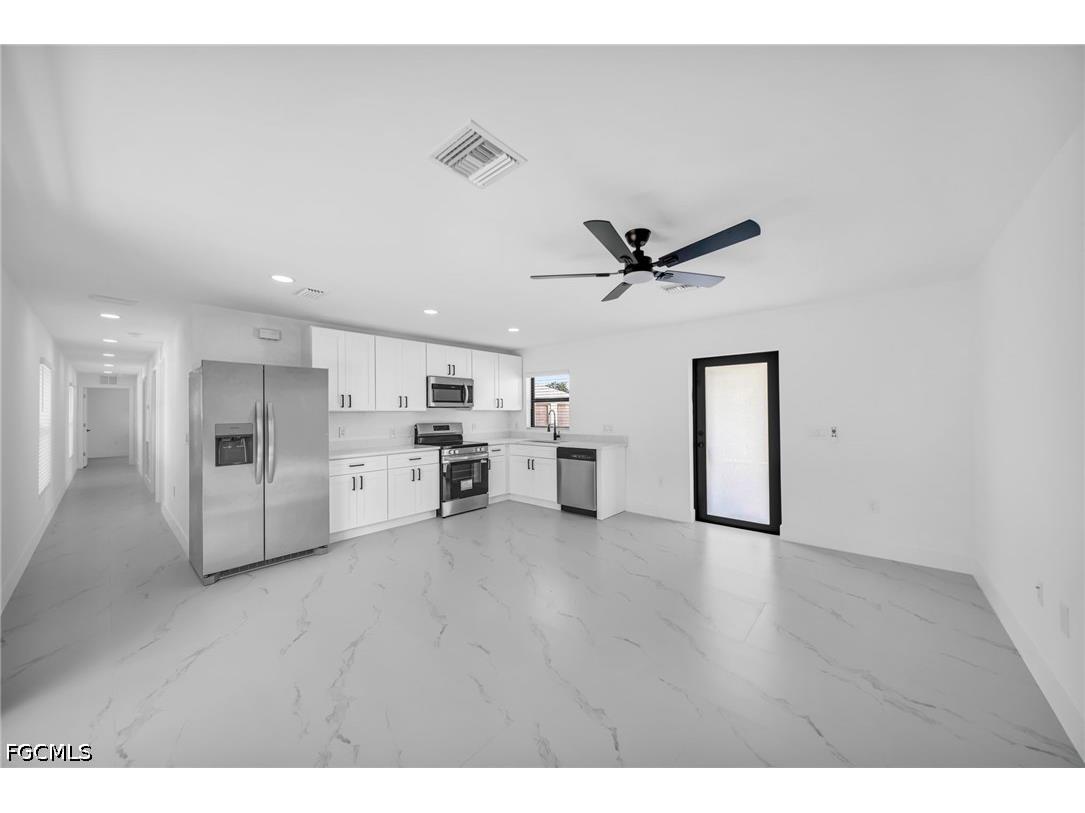 4986 Fairway Ct #4986 Lehigh Acres FL 33971 2026023715 image3