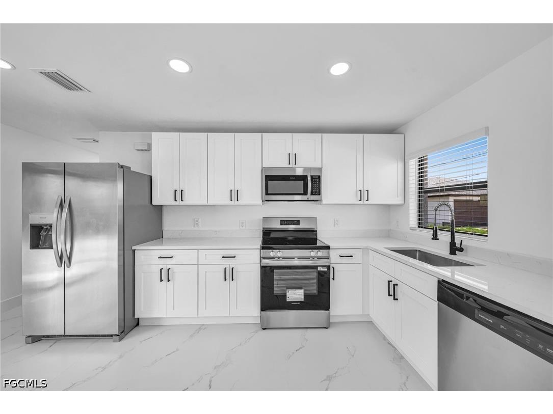 4986 Fairway Ct #4986 Lehigh Acres FL 33971 2026023715 image6