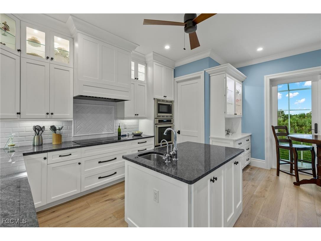 4988 Joewood Drive Sanibel FL 33957 2025014035 image12