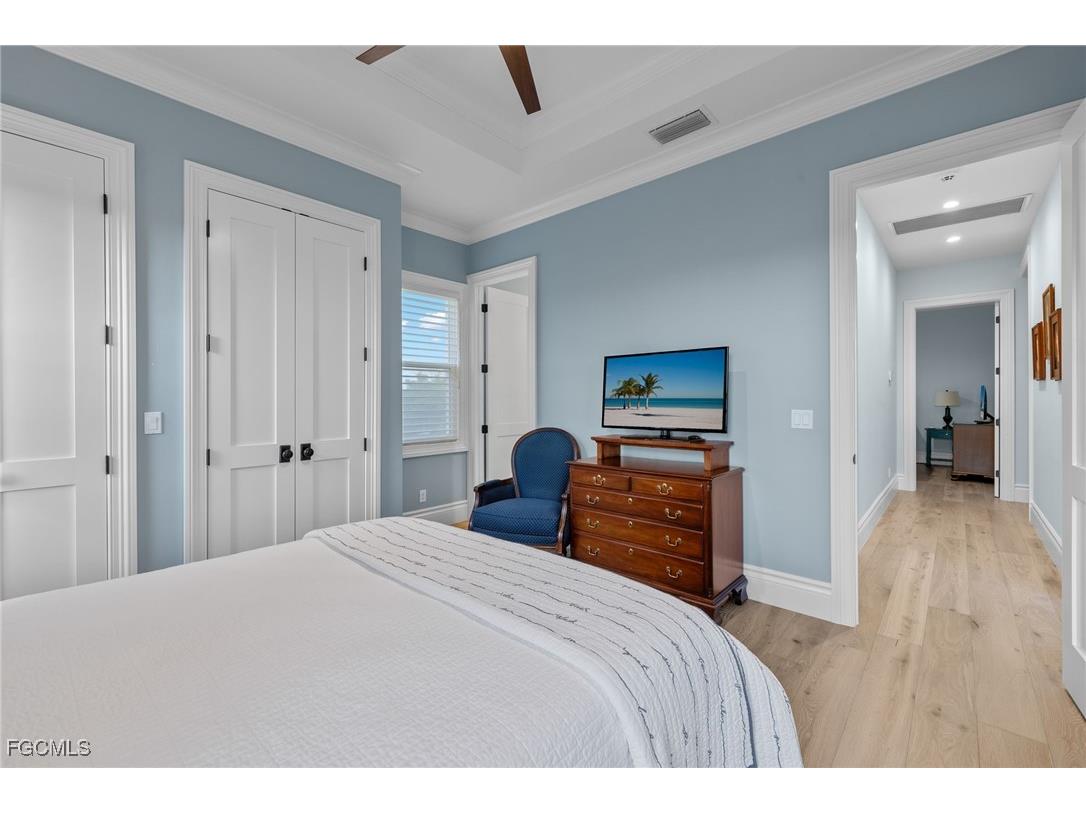 4988 Joewood Drive Sanibel FL 33957 2025014035 image38