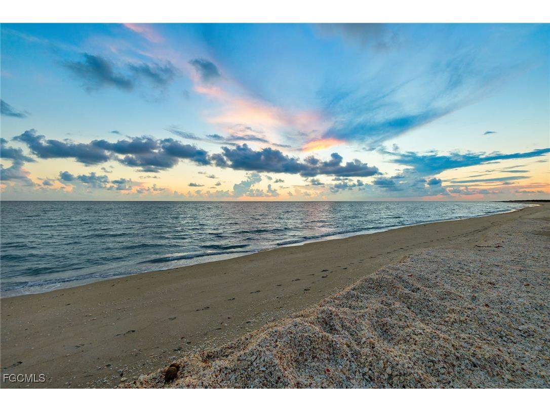 4988 Joewood Drive Sanibel FL 33957 2025014035 image5