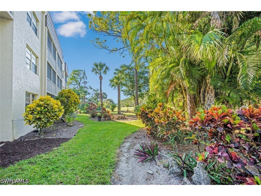 499 Forest Lakes Boulevard #105 Naples FL 34105 226024922 image23