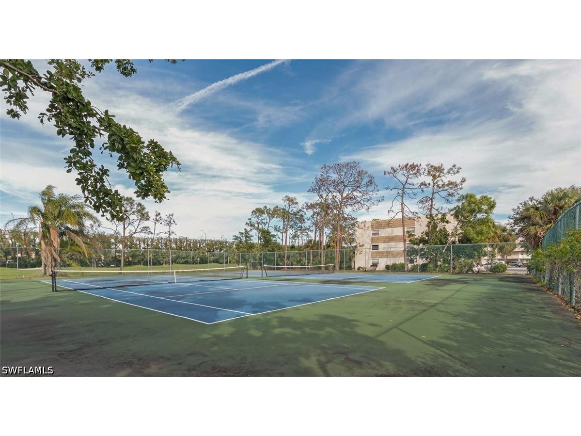 499 Forest Lakes Boulevard #105 Naples FL 34105 226024922 image26