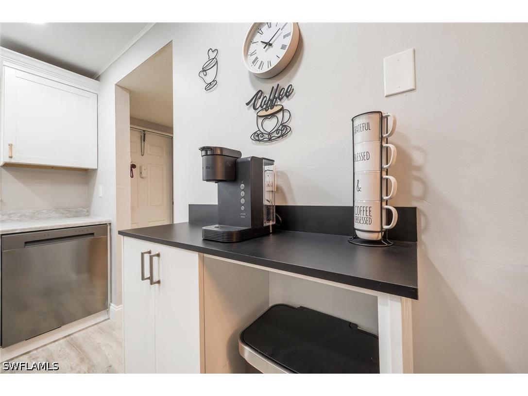 499 Forest Lakes Boulevard #105 Naples FL 34105 226024922 image7