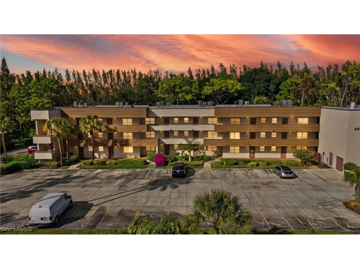 499 Forest Lakes Boulevard #203 Naples FL 34105 226000490 image1