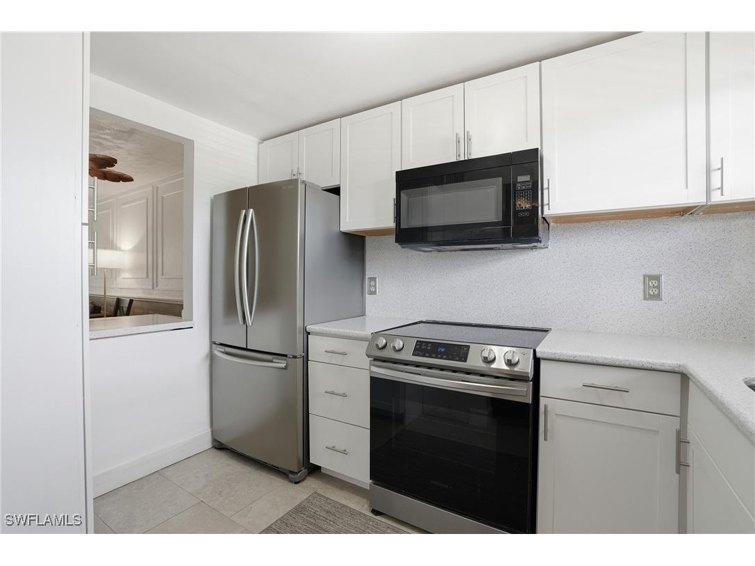 499 Forest Lakes Boulevard #203 Naples FL 34105 226000490 image2