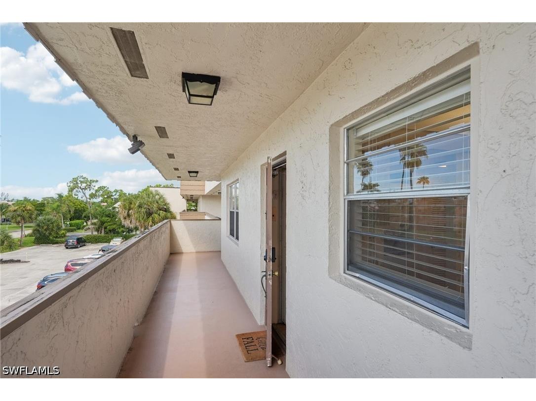 499 Forest Lakes Boulevard #305 Naples FL 34105 226014174 image4