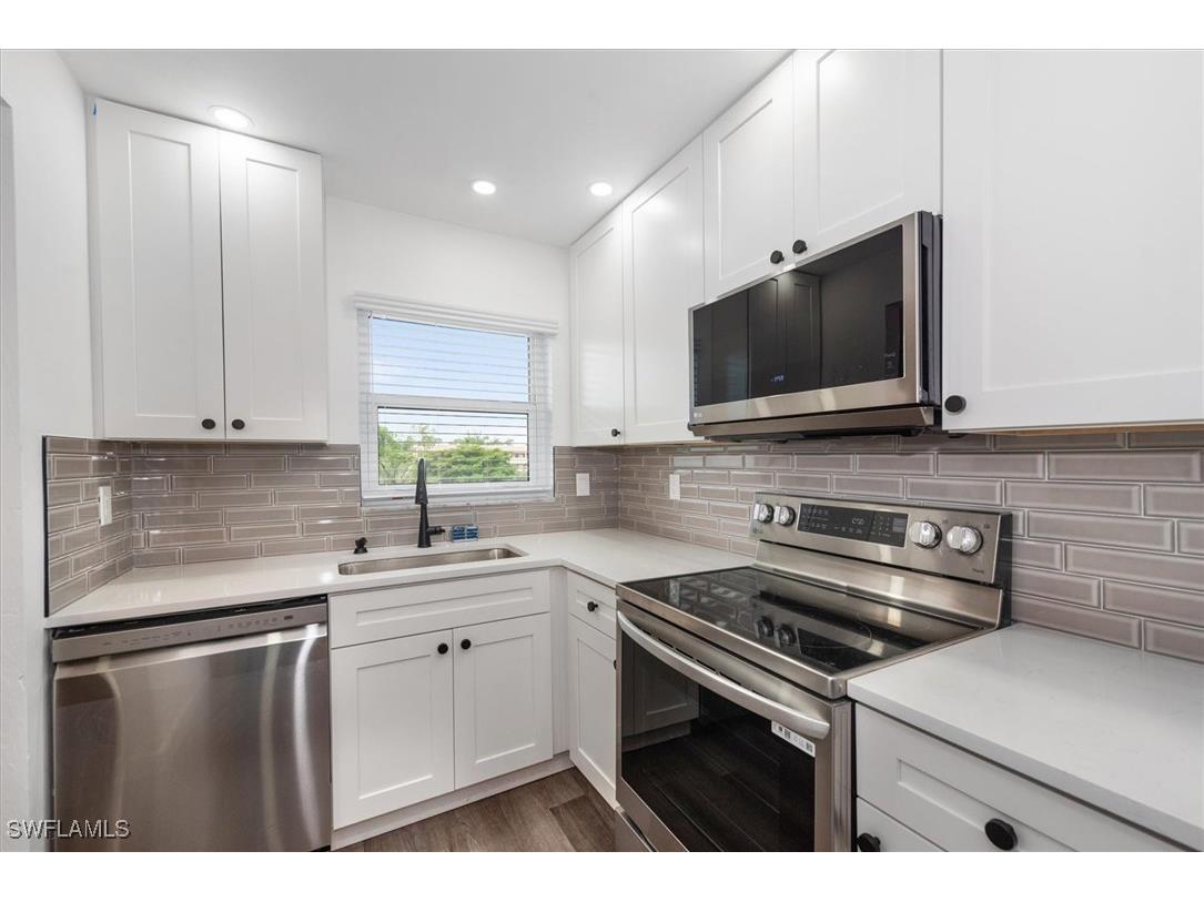 499 Forest Lakes Boulevard #306 Naples FL 34105 225051117 image1