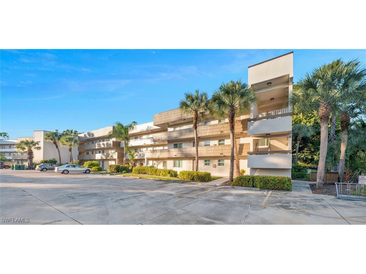 499 Forest Lakes Boulevard #308 Naples FL 34105 225078467 image1
