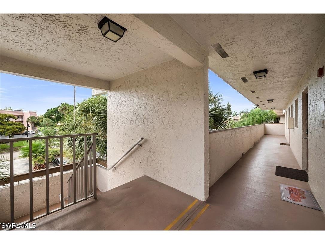  Naples FL 34105 226021791 image49