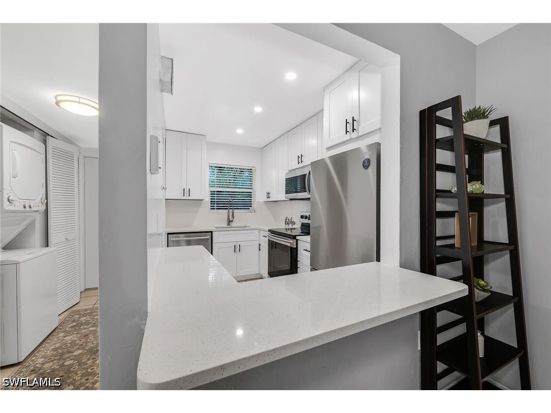  Naples FL 34105 226021791 image7