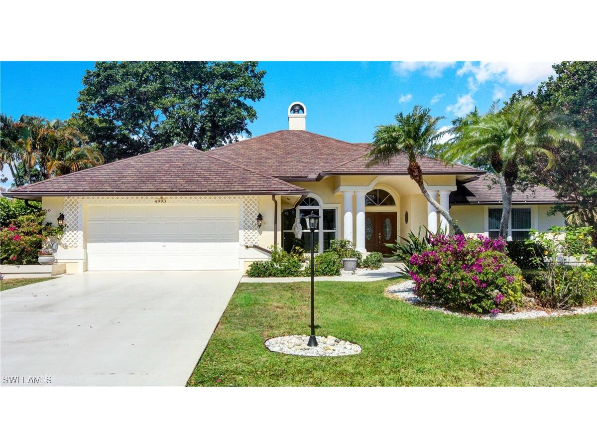 4993 Berkeley Drive Naples FL 34112 223035878 image1